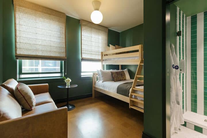 Room 21 of 59