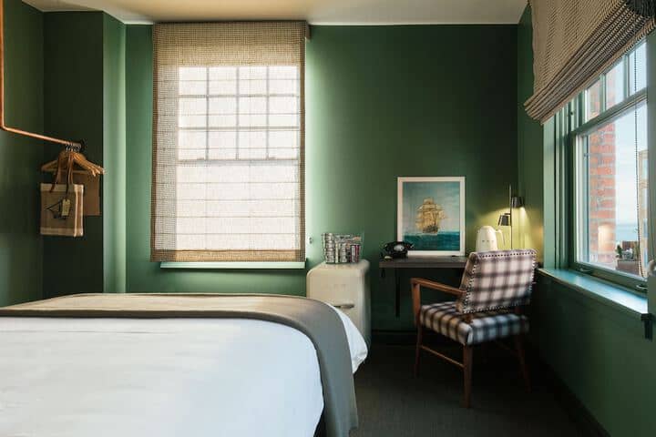 Room 39 of 59